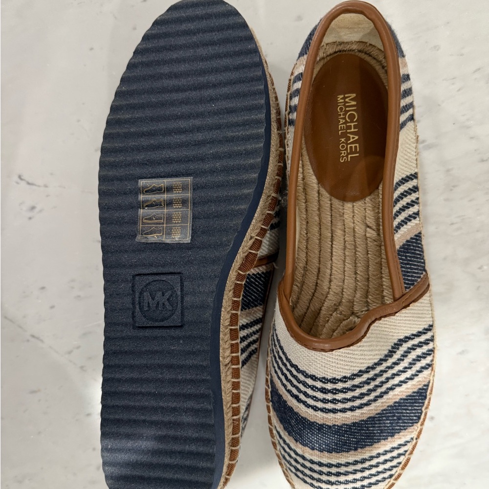 Michael Kors Blue and Cream Loafers Slip-Ons New Never Worn w/out Box - Picture 3 of 7